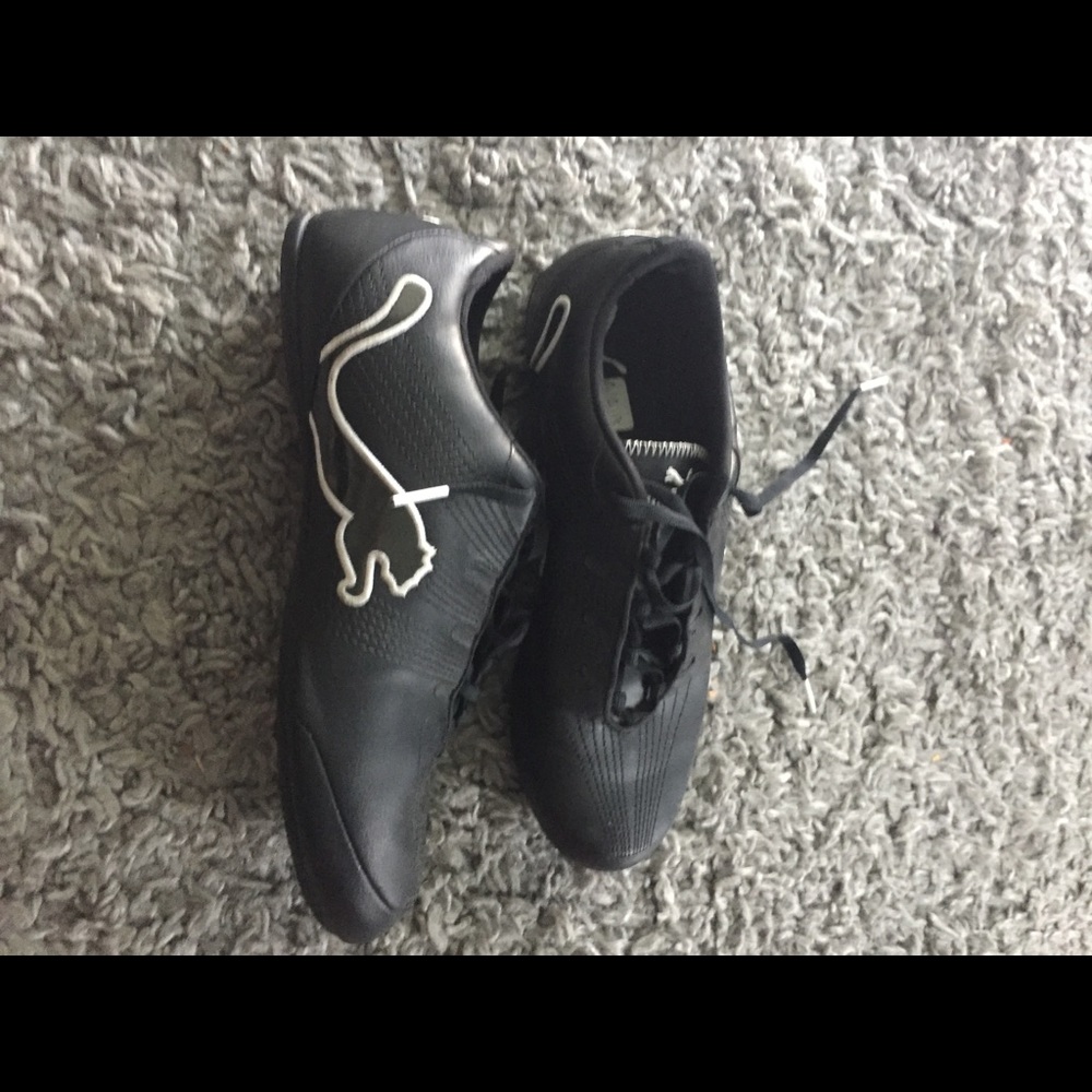 Puma Sneakers